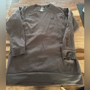 Oraki oversized crewneck chocolat